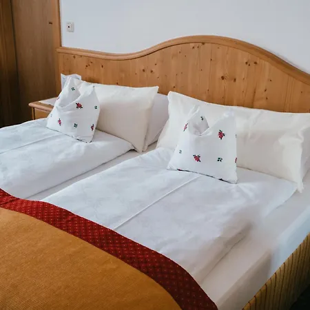 Arlberghaus Отель 4*