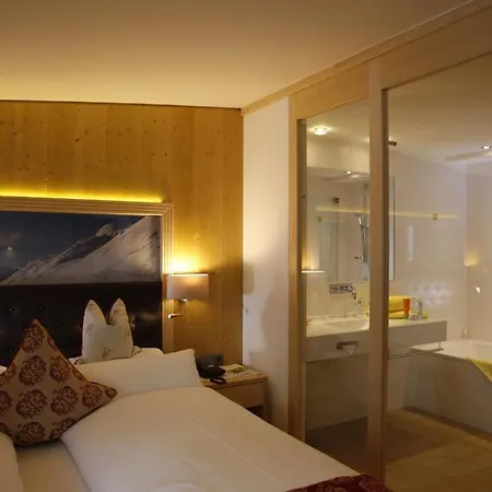 Hotel Arlberghaus 4*