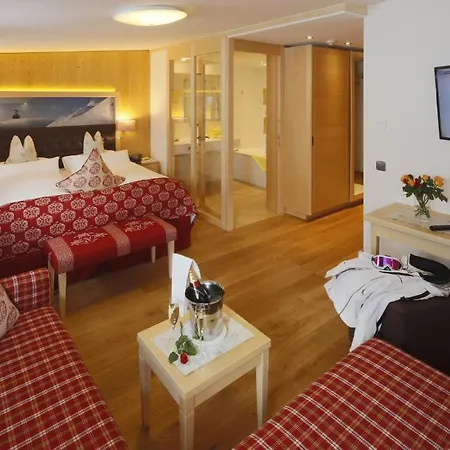 Arlberghaus Отель 4*
