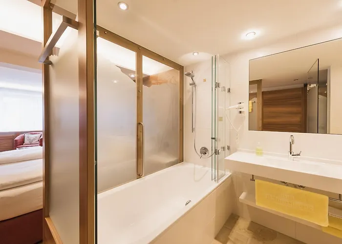 Hotel Arlberghaus Zuers